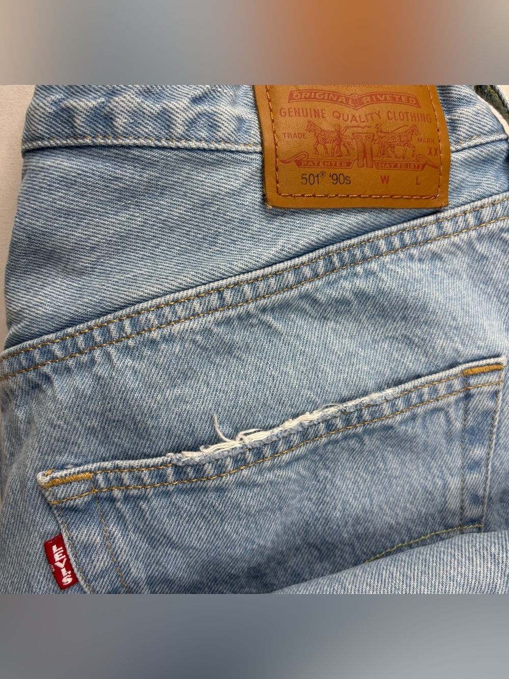 Levi’s 501 90s Light Wash Distressed Straight Leg Jeans 33x30 Y2K Grunge Skater